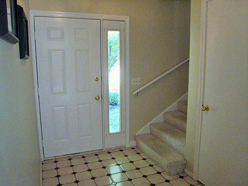 31 Linwood Road, Unit 31 Freeport, ME 04032 - Photo 15 of 24 Entry.