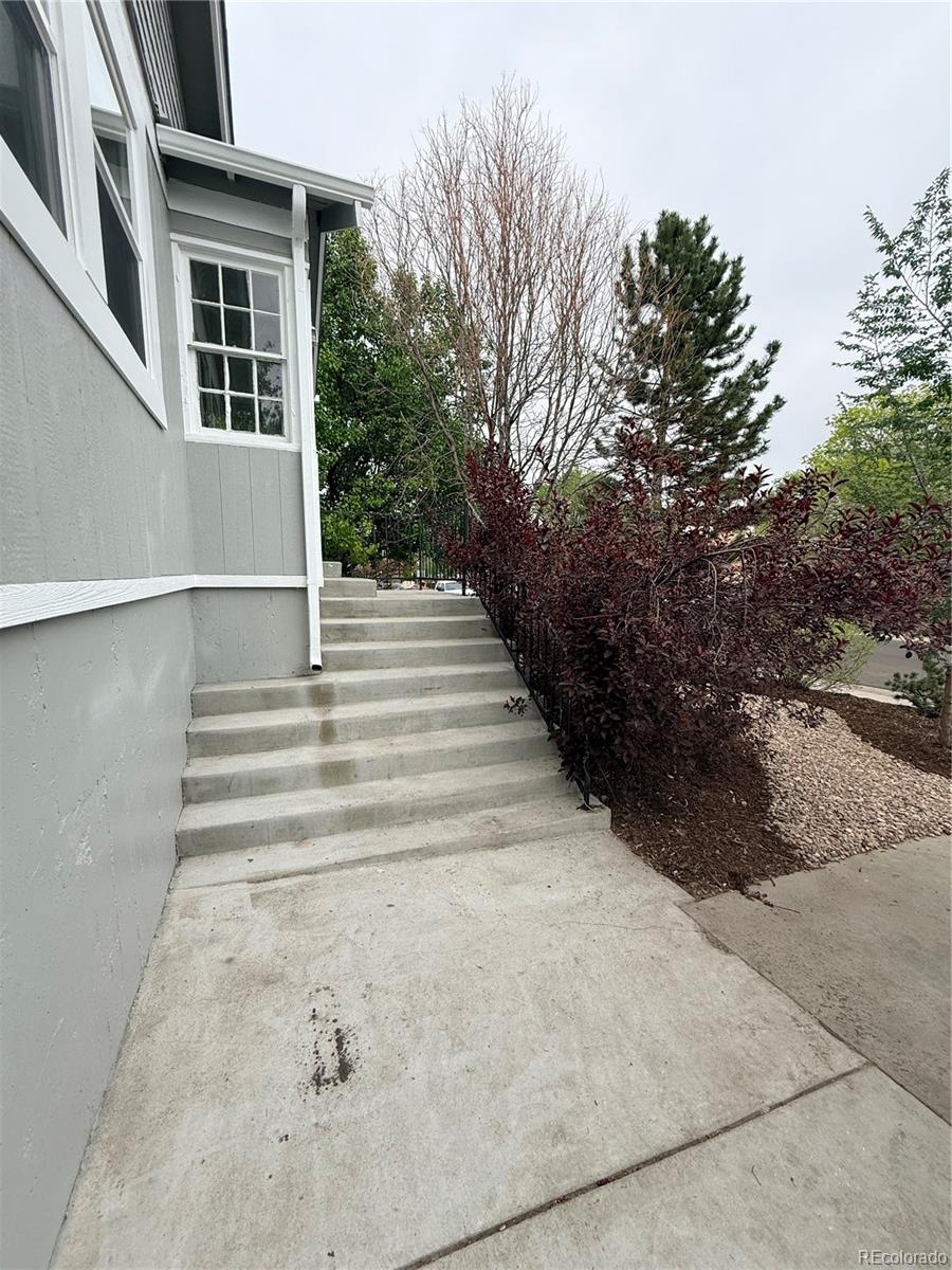 327 South Alcott Street Denver, CO 80219 - Photo 3 of 28