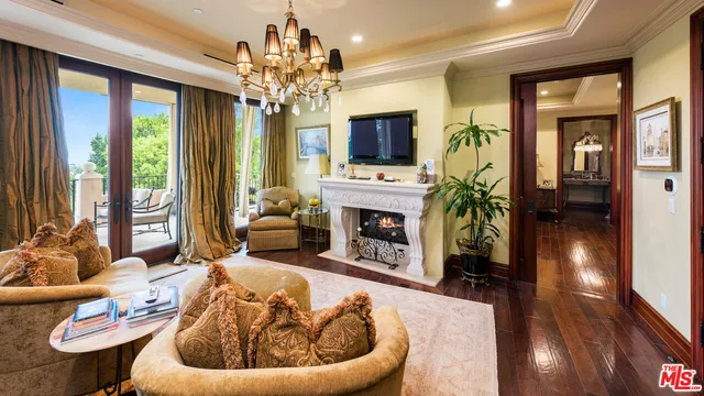 $12,449,000 | 2108 Stratford Circle, Los Angeles, CA 90077