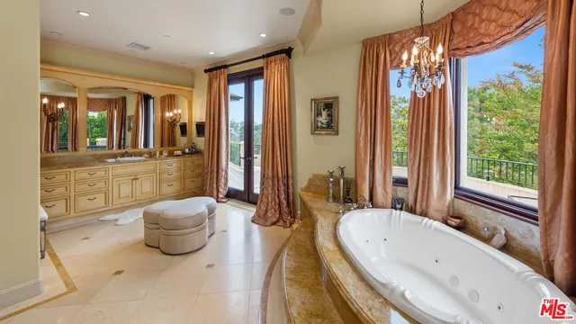 $12,449,000 | 2108 Stratford Circle, Los Angeles, CA 90077