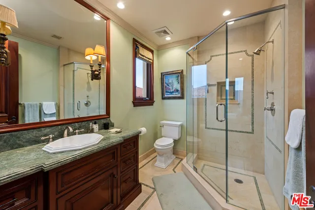 $12,449,000 | 2108 Stratford Circle, Los Angeles, CA 90077