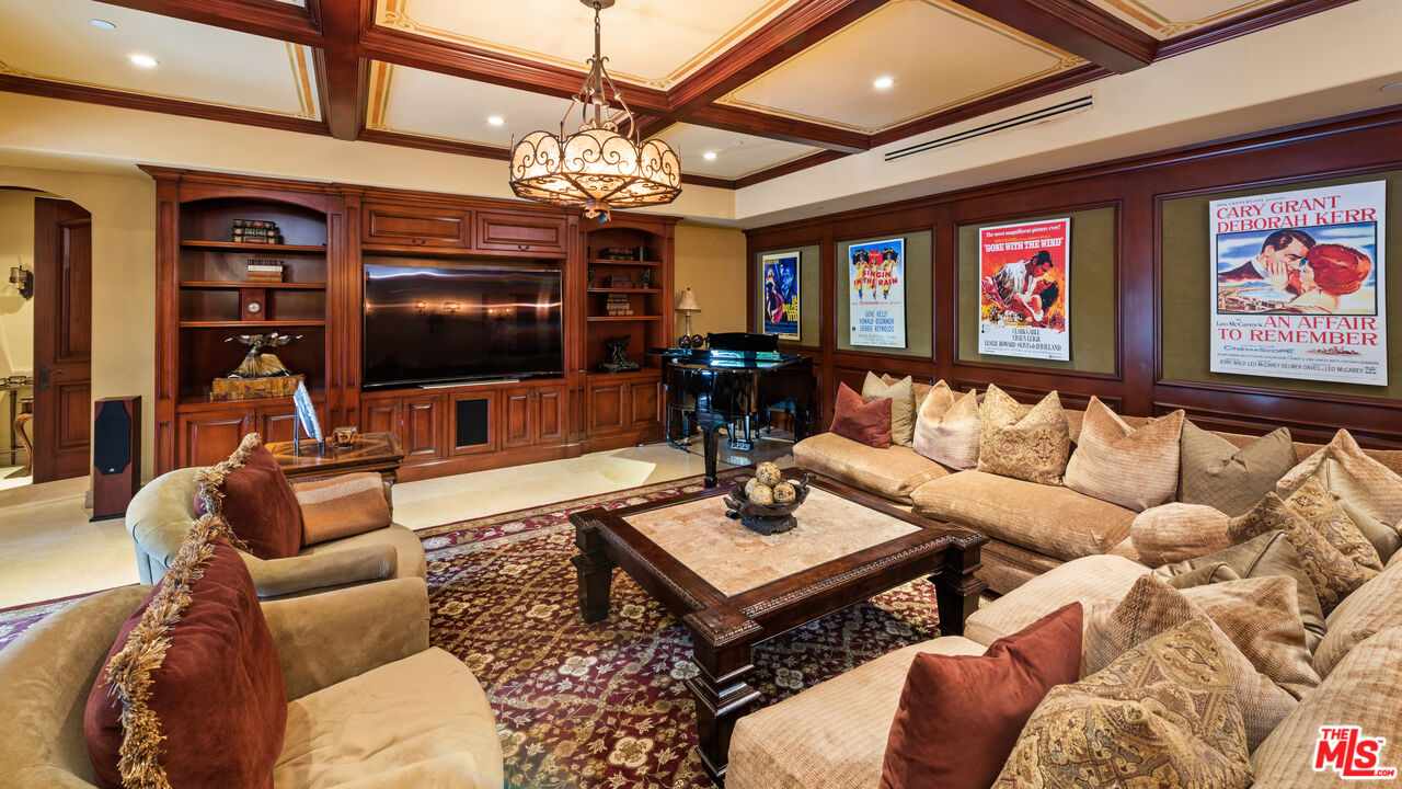 2108 Stratford Circle Los Angeles, CA 90077 - Photo 23 of 29