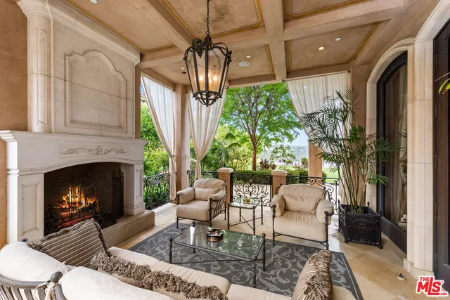 $12,449,000 | 2108 Stratford Circle, Los Angeles, CA 90077