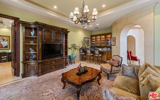 $12,449,000 | 2108 Stratford Circle, Los Angeles, CA 90077