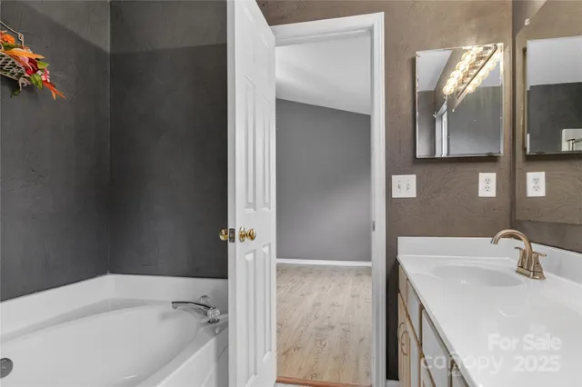 $360,000 | 3219 Alderpoint Lane, Charlotte, NC 28262