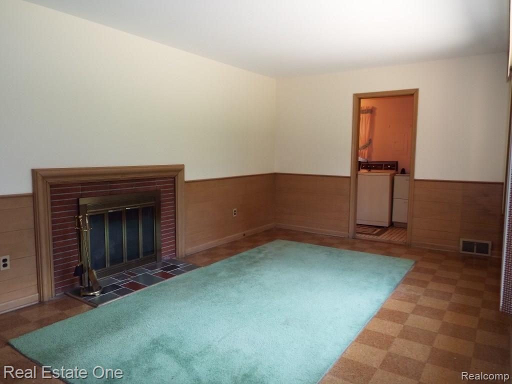 28211 Westerleigh Road Farmington Hills, MI 48334 - Photo 17 of 48