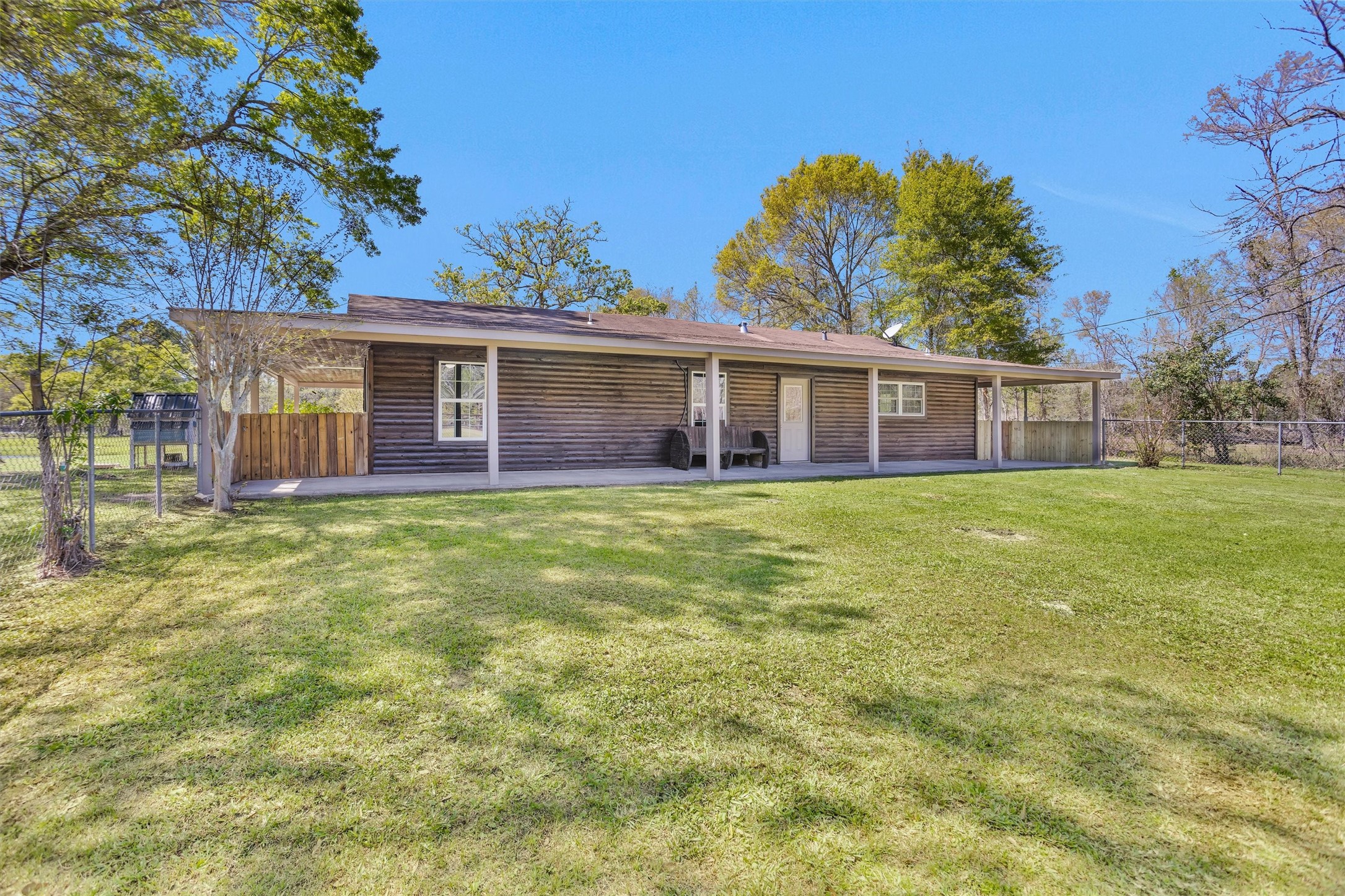 14272 Firetower Road Conroe, TX 77306 - Photo 6 of 47
