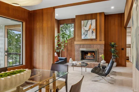 $1,348,000 | 401 Oak Brook Place, Santa Rosa, CA 95409