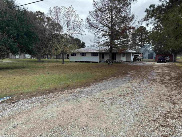 $210,000 | 19546 Highway 102, Jennings, LA 70546