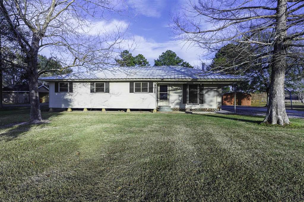 19546 Highway 102 Jennings, LA 70546 - Photo 2 of 23