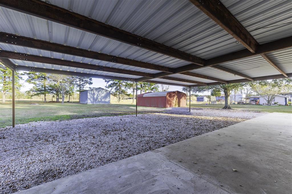 19546 Highway 102 Jennings, LA 70546 - Photo 6 of 23