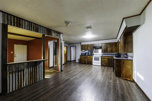 $199,900 | 19546 Highway 102, Jennings, LA 70546