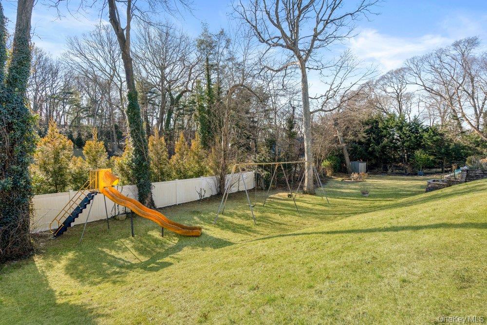 18 Barry Lane Syosset, NY 11791 - Photo 34 of 37 a view of swimming pool