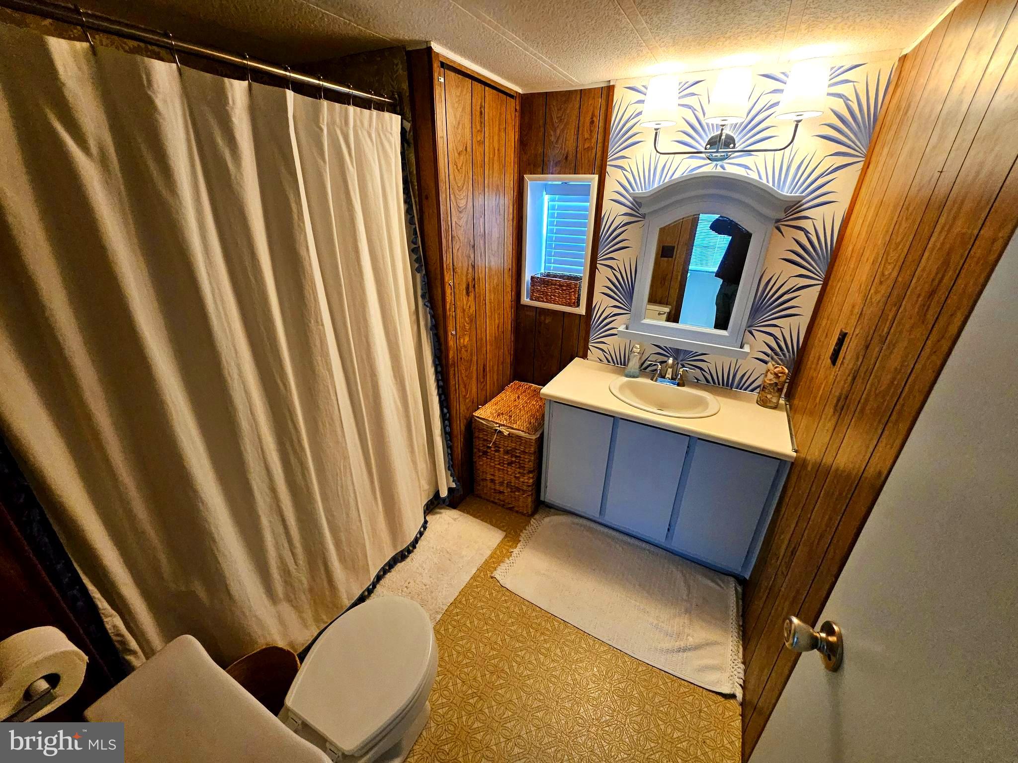 160 Clamshell Road Ocean City, MD 21842 - Photo 11 of 32 Full Bath