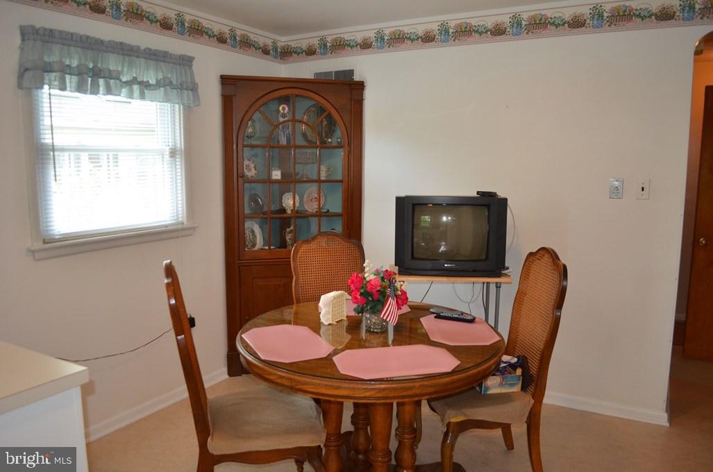 795 Woodberry Road York, PA 17403 - Photo 11 of 29 Gallery Image 11