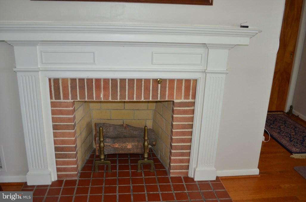 795 Woodberry Road York, PA 17403 - Photo 8 of 29 Gallery Image 8