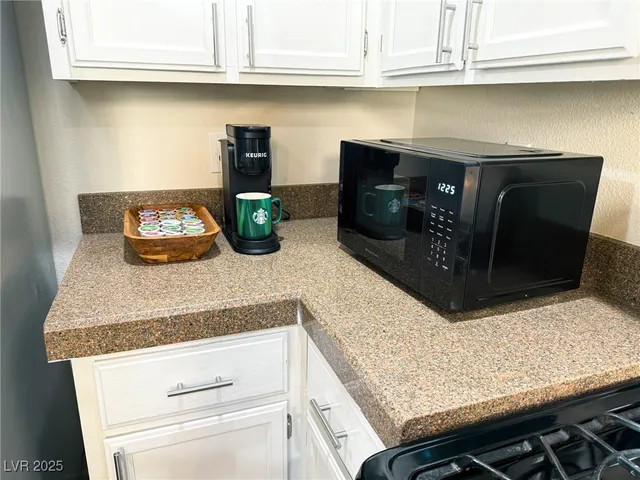 $2,950 | 2865 Destino Lane, Henderson, NV 89074