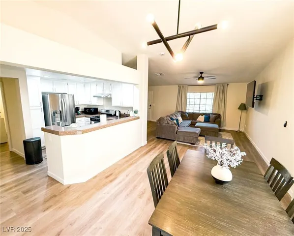 $2,950 | 2865 Destino Lane, Henderson, NV 89074