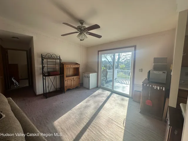 $334,000 | 6 Molly White Drive, Coxsackie, NY 12051