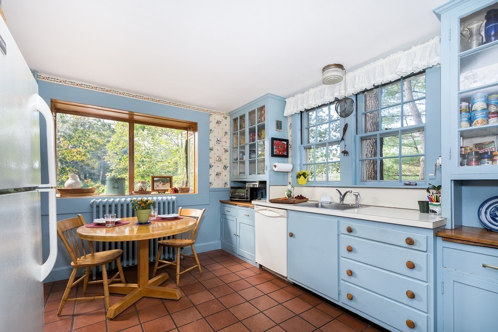 53 Fearing Road Hingham, MA 02043 - Photo 16 of 30