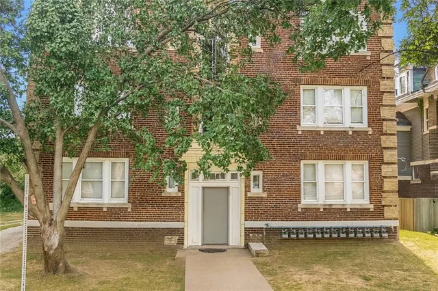 $2,230,000 | 123 North Lawn Avenue, Kansas City, MO 64123