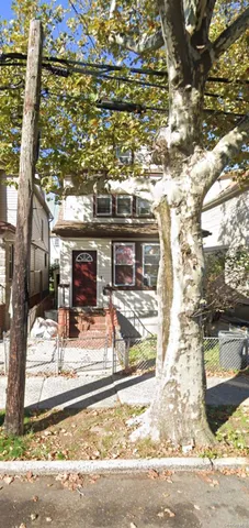 a view of a water fountain