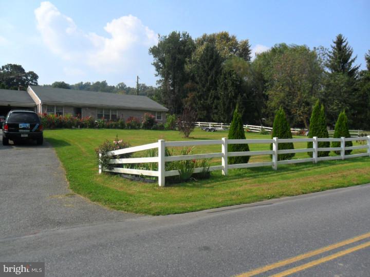 226 Swamp Road Morgantown, PA 19543 - Photo 3 of 15 Gallery Image 3