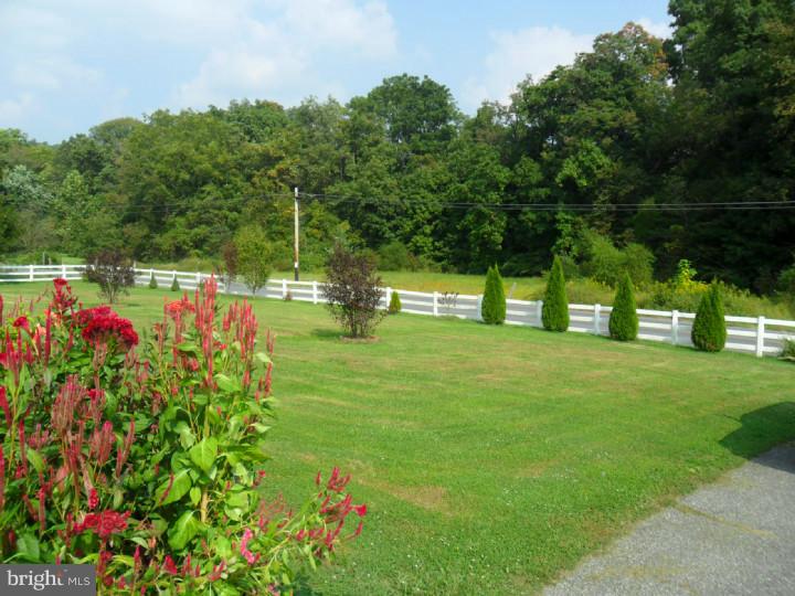 226 Swamp Road Morgantown, PA 19543 - Photo 9 of 15 Gallery Image 9