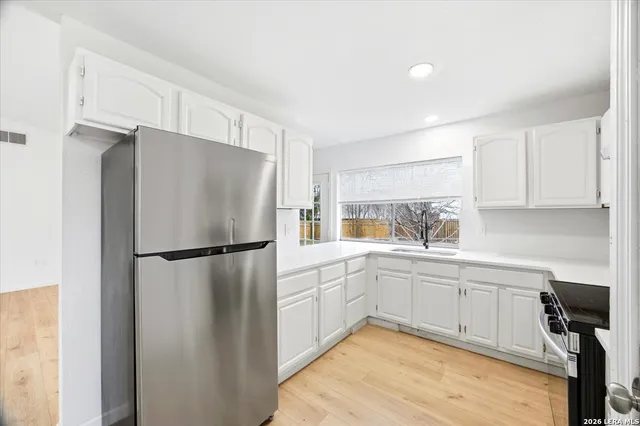 $199,999 | 10302 Little Sugar Creek, Converse, TX 78109