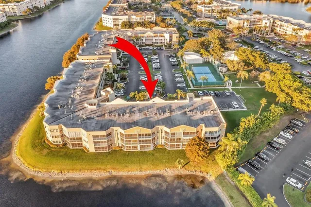 $215,000 | 7377 Granville Drive, Unit 311, Fort Lauderdale, FL 33321