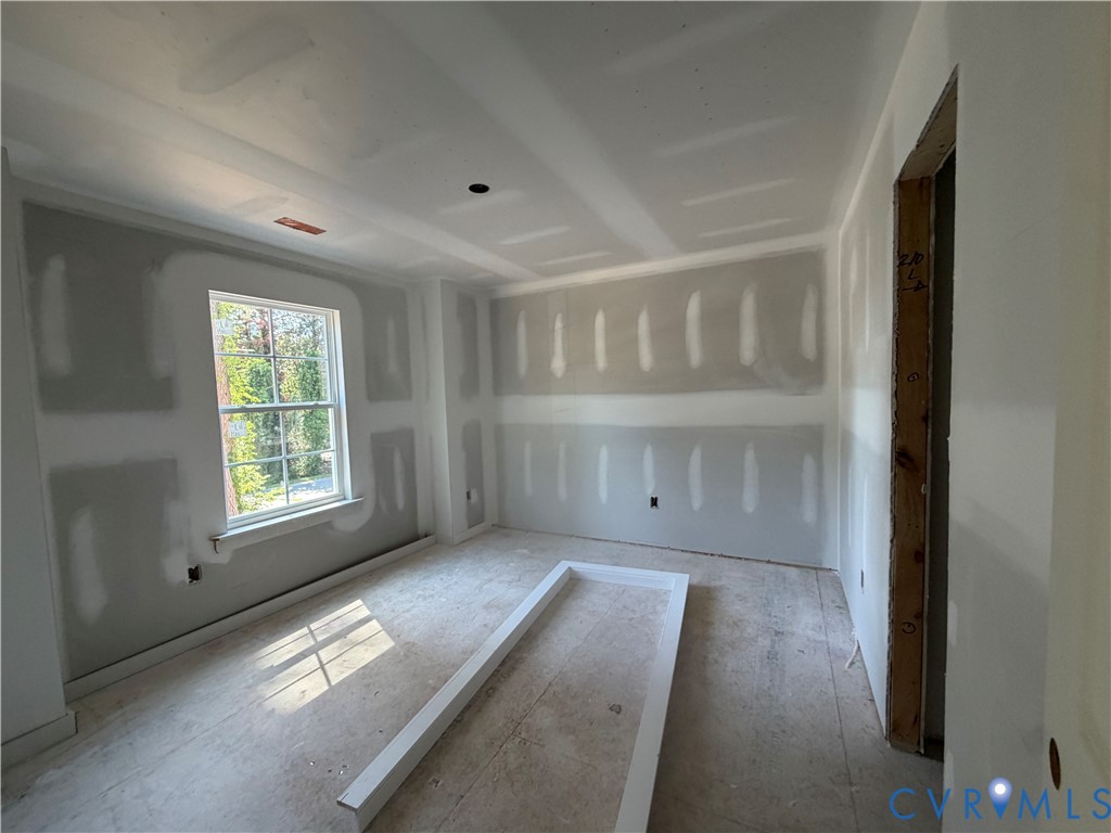 21303 Rutledge Avenue Petersburg, VA 23803 - Photo 3 of 14