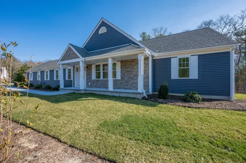 $1,099,000 | 17 Silver Leaf Lane, Mashpee, MA 02649