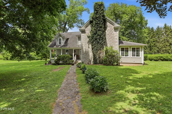 $479,000 | 7500 Pounding Mill Branch Road, Tazewell, VA 24651