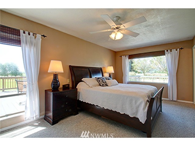 9774 Collins Road Sedro-Woolley, WA 98284 - Photo 12 of 24 Gallery Image 12