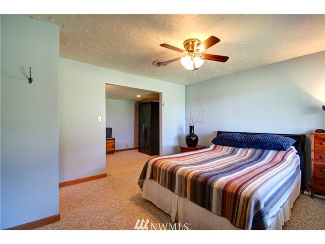 9774 Collins Road Sedro-Woolley, WA 98284 - Photo 19 of 24 Gallery Image 19