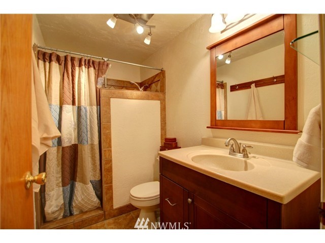 9774 Collins Road Sedro-Woolley, WA 98284 - Photo 20 of 24 Gallery Image 20