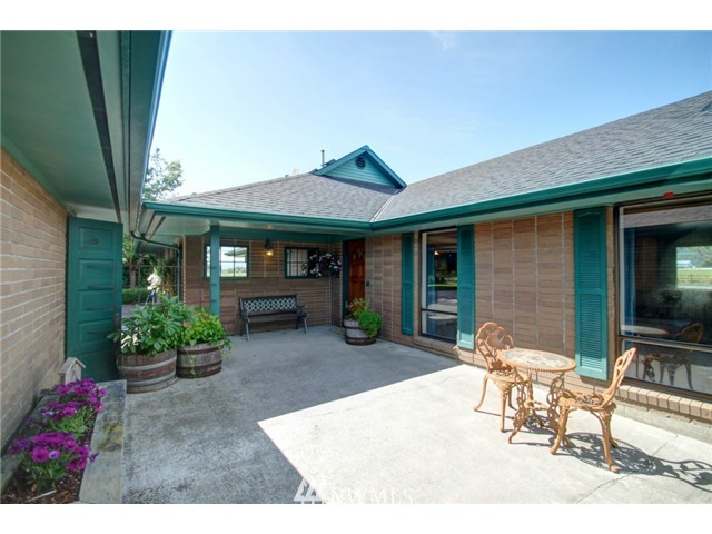 9774 Collins Road Sedro-Woolley, WA 98284 - Photo 5 of 24 Gallery Image 5