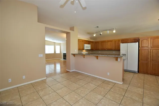 $1,975 | 2260 Ramsgate Drive, Henderson, NV 89074