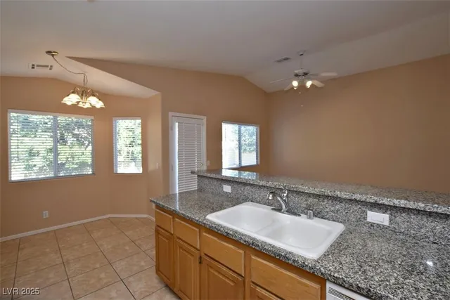 $1,975 | 2260 Ramsgate Drive, Henderson, NV 89074