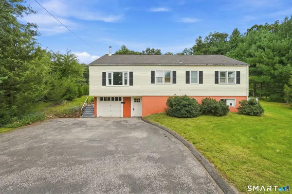 $2,800 | 107 Town Farm Road, Farmington, CT 06032
