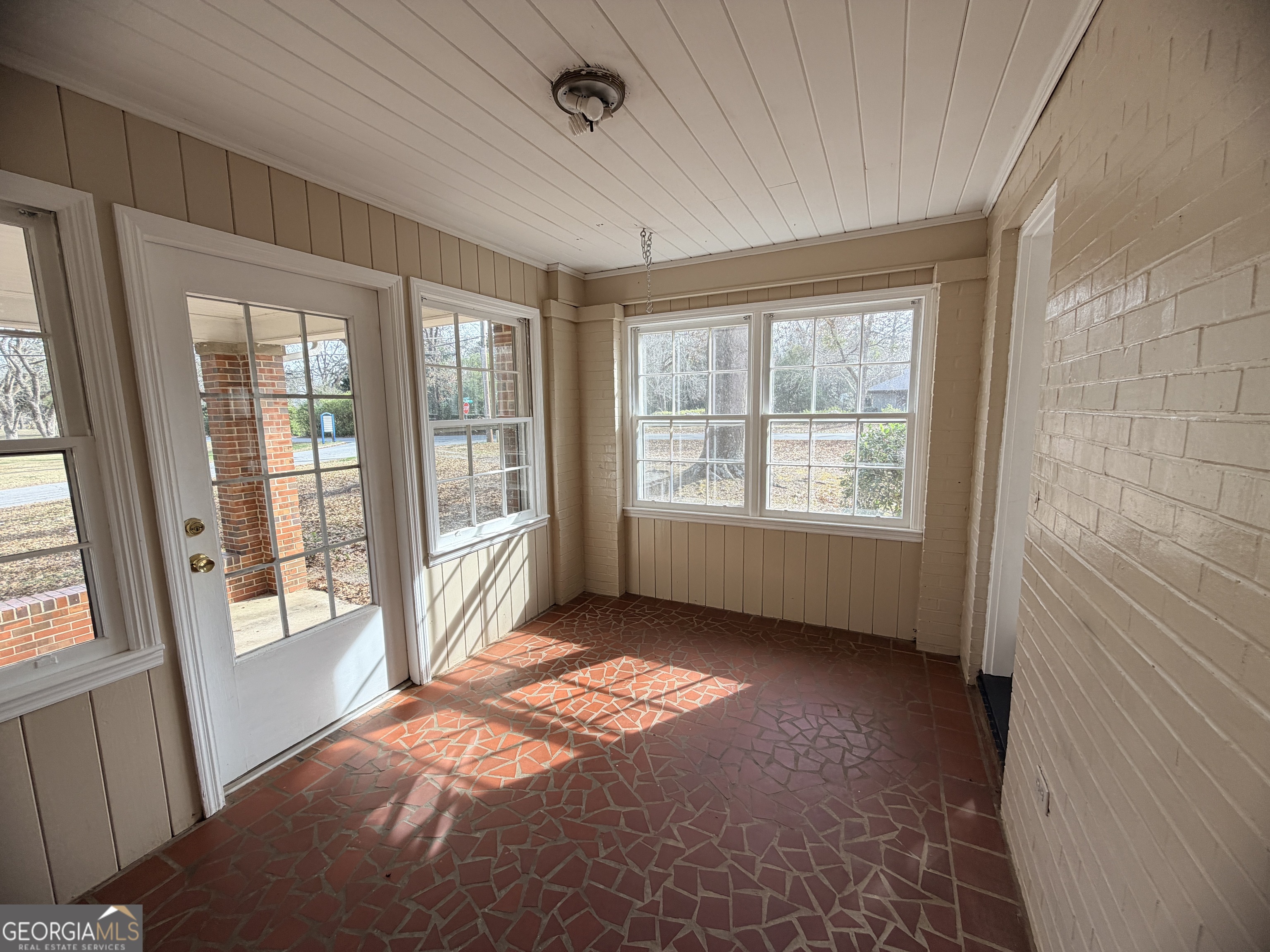 419 West Johnston Street Forsyth, GA 31029 - Photo 6 of 34