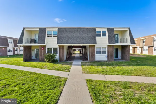 $1,800 | 20-1 Florence Tollgate Place, Unit 1, Florence, NJ 08518