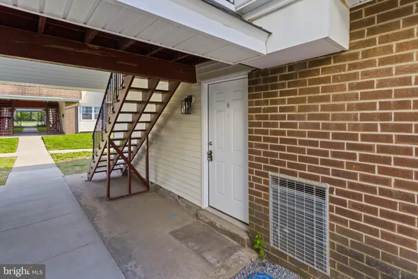 $1,800 | 20-1 Florence Tollgate Place, Unit 1, Florence, NJ 08518