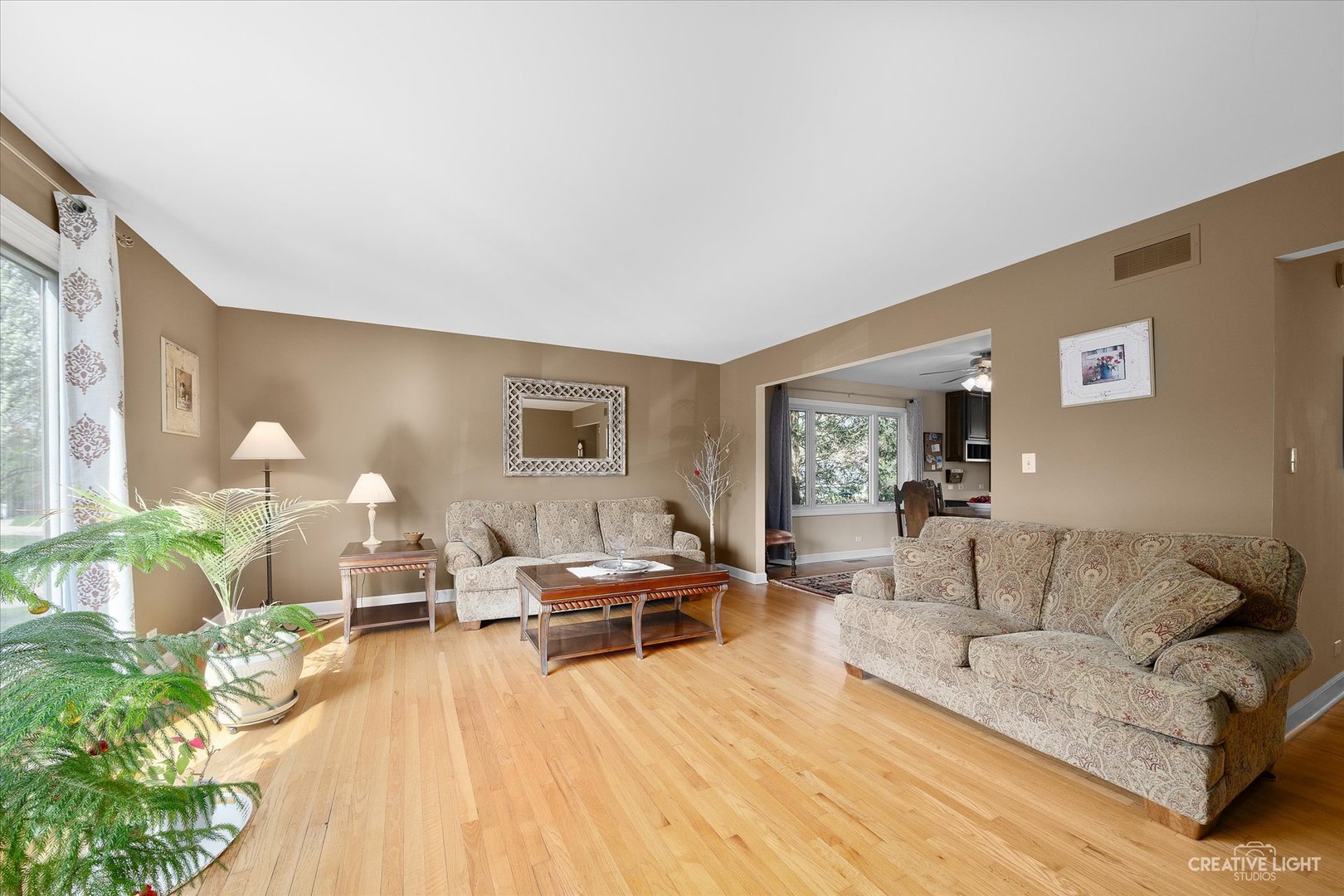 2836 Valley Forge Road Lisle, IL 60532 - Photo 2 of 33 Gallery Image 2