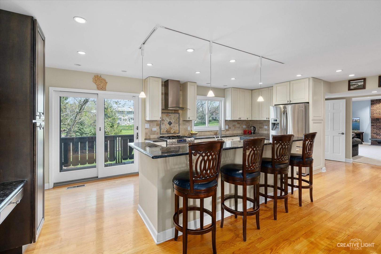 2836 Valley Forge Road Lisle, IL 60532 - Photo 5 of 33 Gallery Image 5