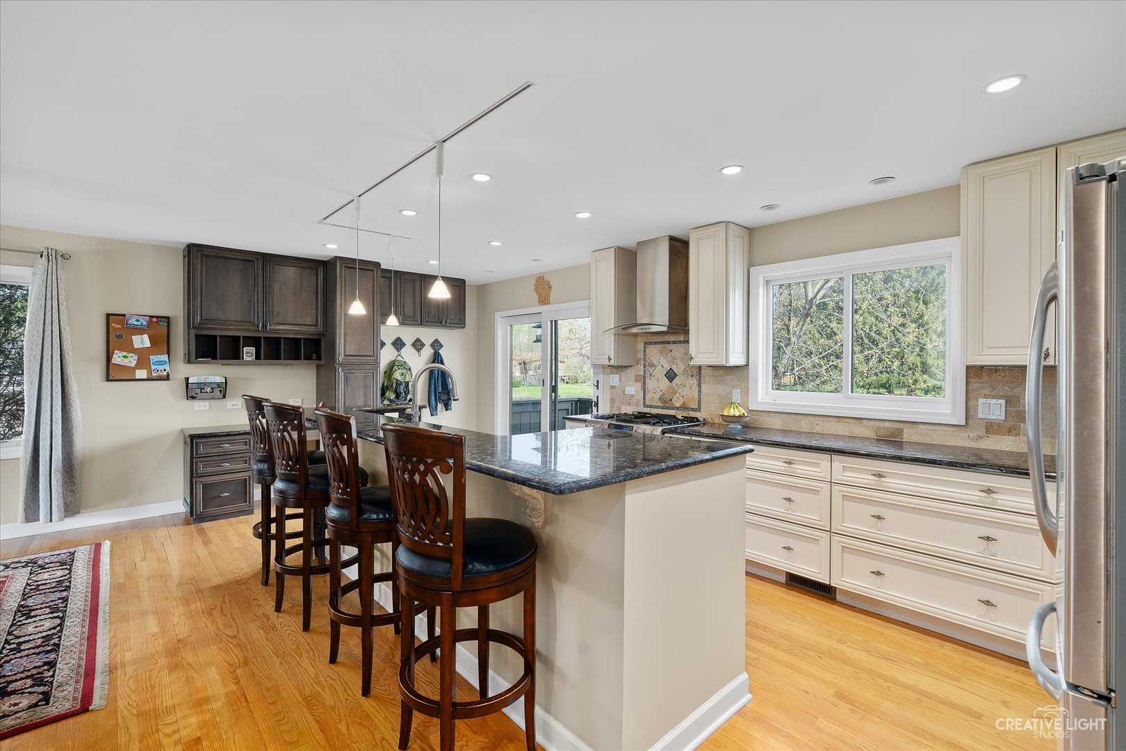 2836 Valley Forge Road Lisle, IL 60532 - Photo 6 of 33 Gallery Image 6