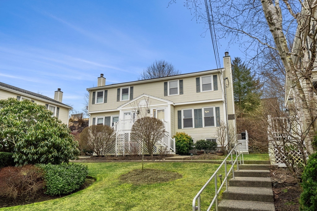 23 Arnold Terrace, Unit 23, Marblehead, MA 01945 Compass