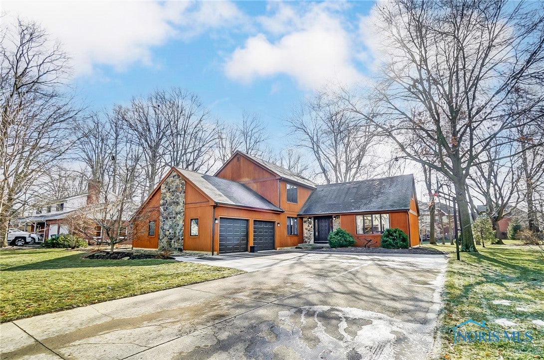 2325 Foxmoor Road Findlay, OH 45840 - Photo 2 of 42 Gallery Image 2