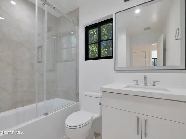 $4,300 | 3190 Los Robles Road, Unit A, Thousand Oaks, CA 91362