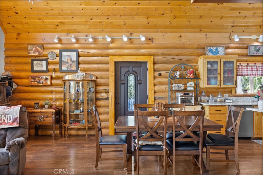 4592 Wendlis Road Forest Ranch, CA 95942 - Photo 5 of 62 Entry and dining area